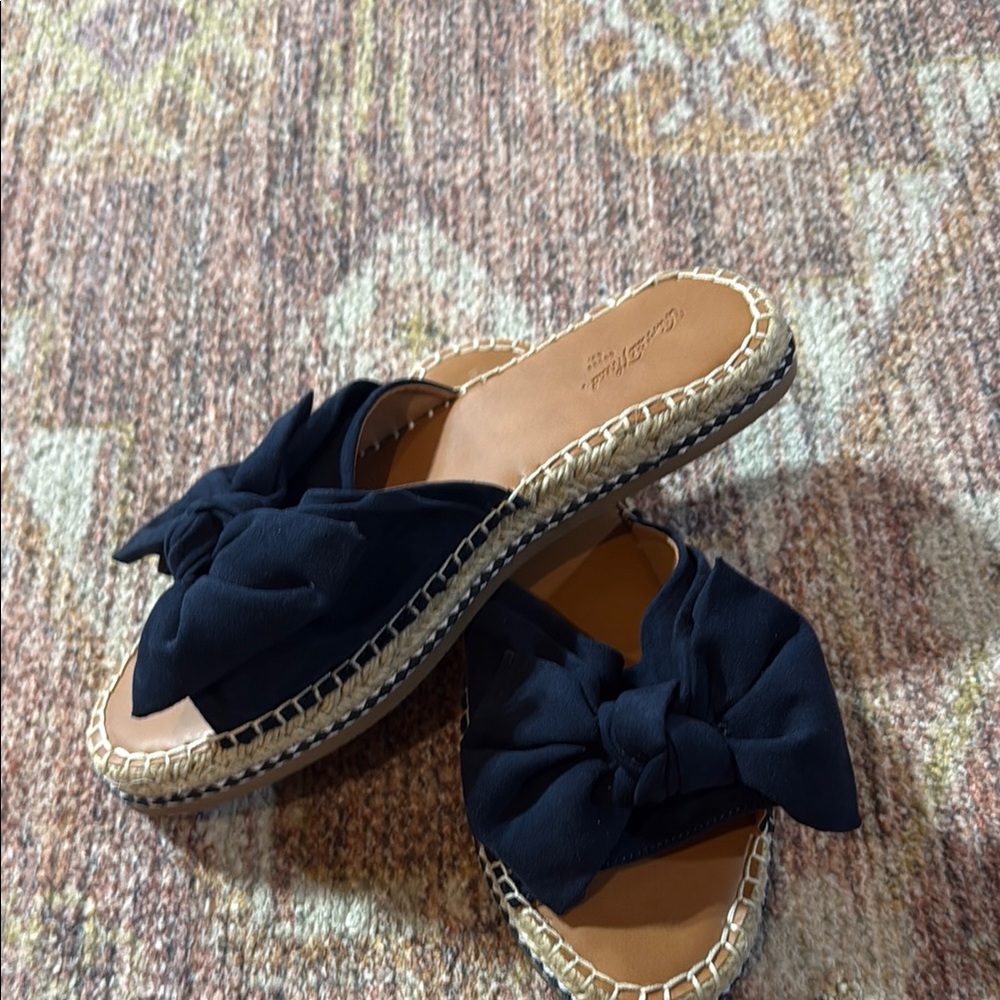 Universal threads Casual navy blue size 8.5 Espadrille slide